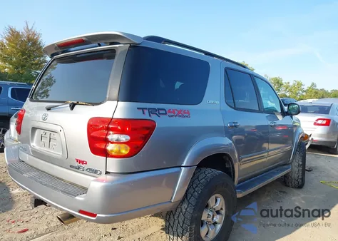 2002 Toyota Sequoia Limited V8 z USA, uszkodzony, nr VIN 5TDBT48A72S136436